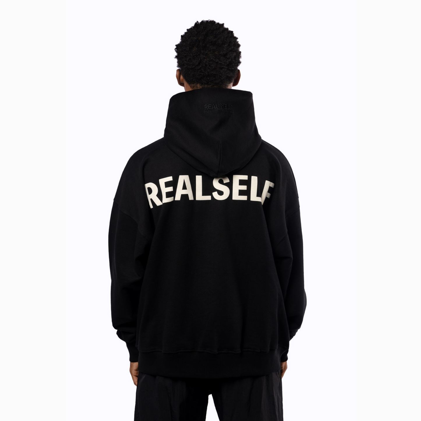 PRINTED HOODIE IN BLACK