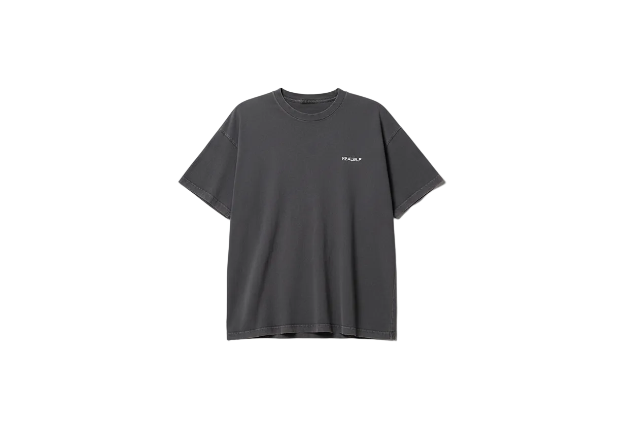 REALSELF LOGO MEDIUM FIT T-SHIRT